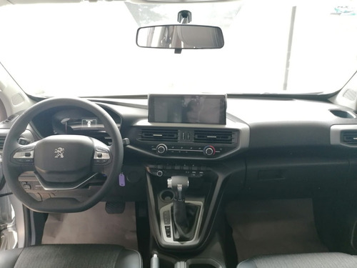 Imagen 10 de 14 de Peugeot Landtrek Allure 4p 2.4 Thp 210 Aut 6 Vel4x2 2022