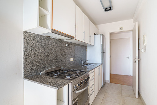 Venta Departamento 2 Ambientes. Cochera. Palermo.torre Amenities