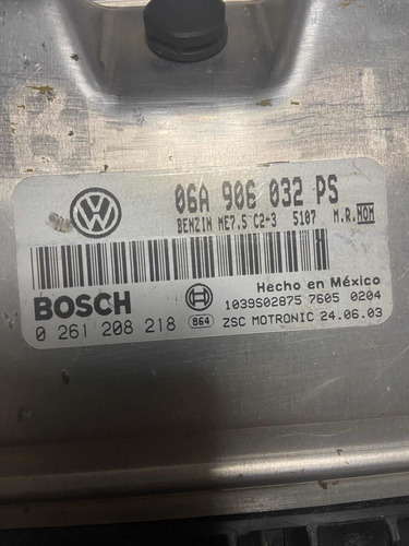 Computadora Ecu Motor Volkswagen Jetta 2002 06a 906 032 Ps (Usado)