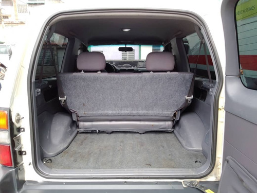 Imagen 8 de 9 de Toyota Meru Vx