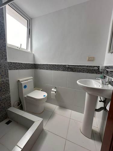 Venta De Penthouse En Los Corales, Bávaro, Punta Cana.
