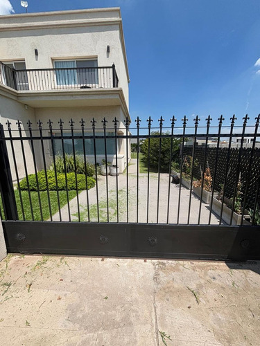 Venta De Casa De 3 Dormitorio En Don Mateo