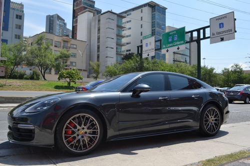 Imagen 1 de 13 de Porsche Panamera Turbo 2018