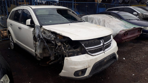 Imagem 2 de 11 de Sucata Retirada De Peças Dodge Journey R/t 3.6 4x2 2011/2012