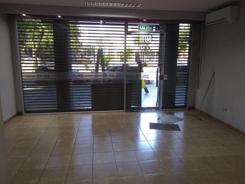 Imagen 5 de 10 de Local - Av. Mitre Al 6000 - Wilde