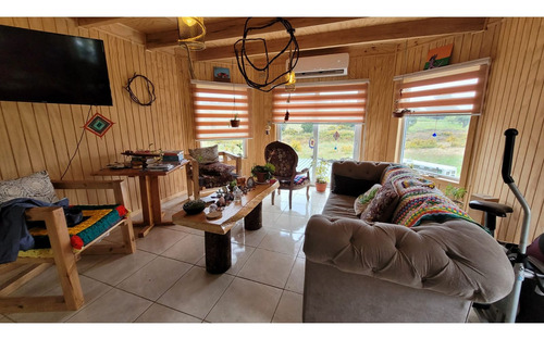 Se Vende Hermosa Casa En Una Parcela En Chiloé
