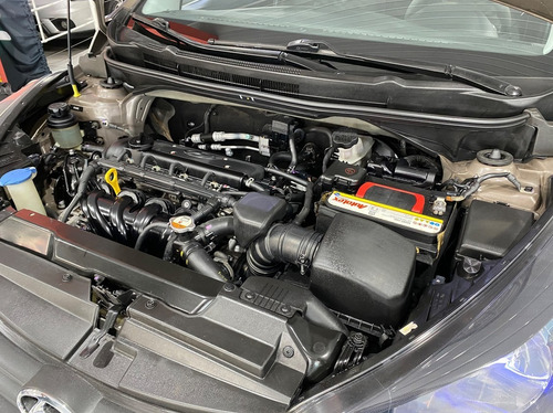 Imagem 8 de 20 de Hyundai Hb20 1.6 Comfort Style 16v 2016