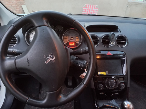 Peugeot 408 1.6 Allure Pack 115cv