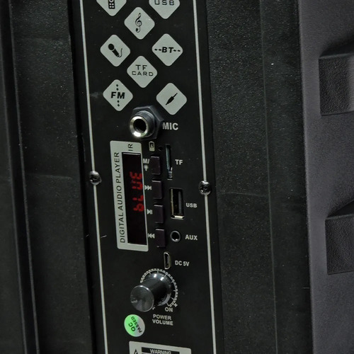 Imagem 4 de 6 de Caixa De Som Bluetooth Portatil Amplificadora Alto Falante