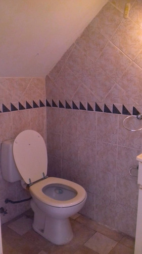 Imagen 8 de 25 de Triplex 4 Amb Con Patio/jardin Y Cochera. Muy Buena Ubicacion