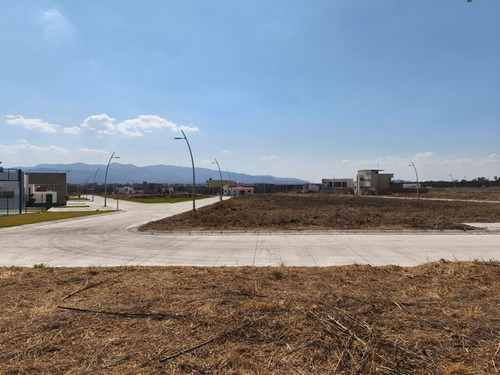 Terreno En Venta En San Miguel De Allende Fraccionamiento Con Casa Club
