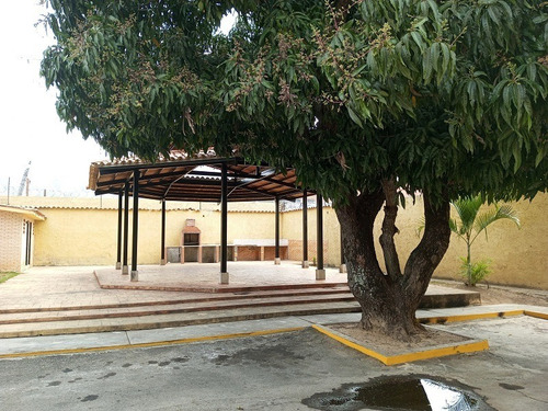 Imagen 14 de 15 de En Venta Townhouse En Resd Iñaki El Rincon (amoblado Y Equipado