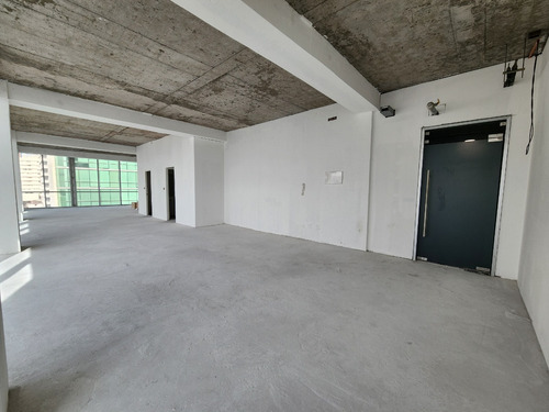 En Venta Oficina Ubicada En El Piso 8 - Torre Capital