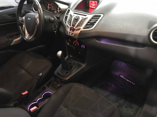 Ford Fiesta Kinetic Design 1.6 Design 120cv Titanium 2011