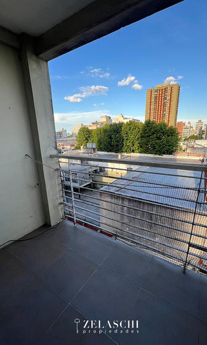 Departamento Mono Ambiente En Venta: Calle Sarmiento - Caseros -zelaschi Propiedades