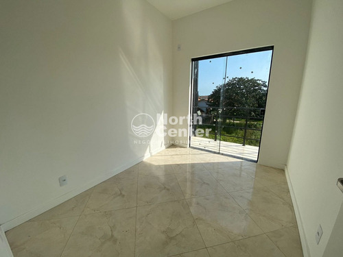 Sobrado De 3 Dormitorios Sendo1 Suite 80m Da Lagoa