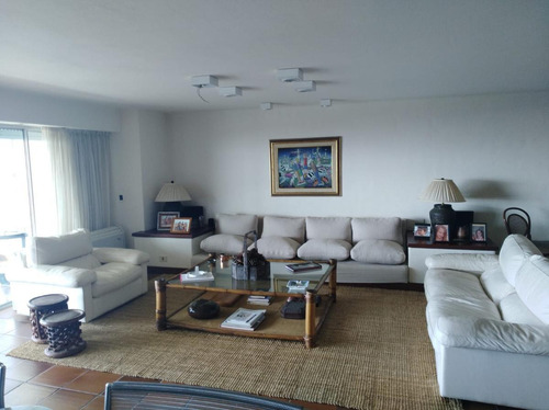 Departamento - Playa Brava
