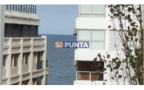 Imagen 19 de 27 de Apartamento De 2 Dormitorios Y 2 Baños A 1 Cuadra De Gorlero, Con Gran Terraza Y Parrillero Propio.