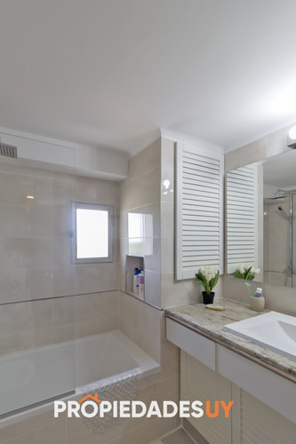 Apartamento En Venta En Roosevelt Punta Del Este, 2 Dormitorios, 2 Baños