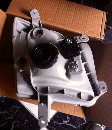 Unidad Delantera Farola Chevrolet Luv Dmax 2011 Similares