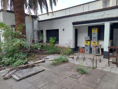 Imagen 6 de 13 de Local Comercial En Alquiler Av Alem 600