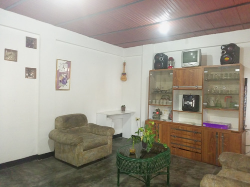 Casa En Venta 23 De Enero. Se Acepta Crédito Hipotecario.