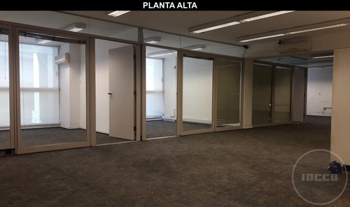 Local Y Oficinas Con Mejoras - En Ciudad Vieja Desarrollado En 3 Plantas