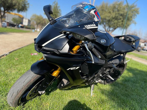 Imagen 10 de 13 de Yamaha R1