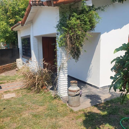 Imagen 2 de 13 de Casa - Ituzaingó