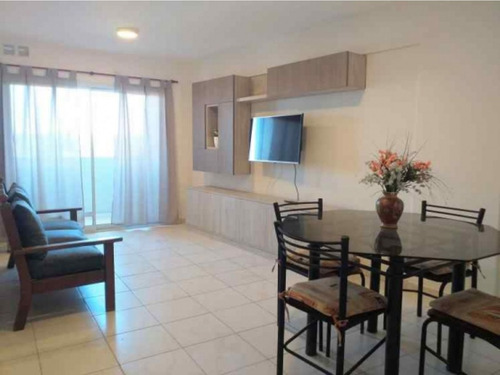 Imagen 2 de 8 de En Venta Departamento 2 Dormitorios Con Balcón En Alto Alberdi
