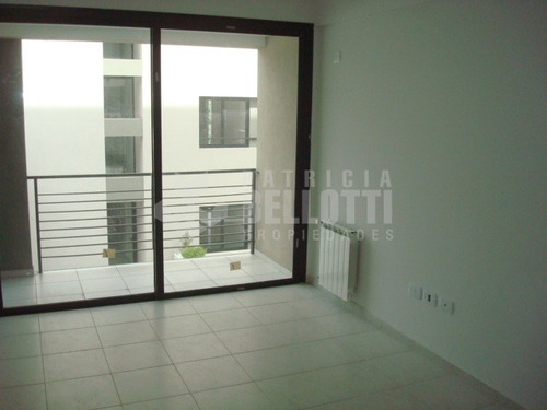 Imagen 2 de 9 de Departamento 2 Dormitorios En Alquiler - Av. 32 E/ 1 Y 2 - La Plata