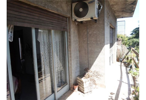 Venta Casa 5 Amb En Lomas Del Mirador Oportunidad