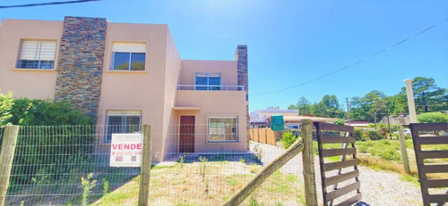 Hermoso Duplex Barrio Residencial