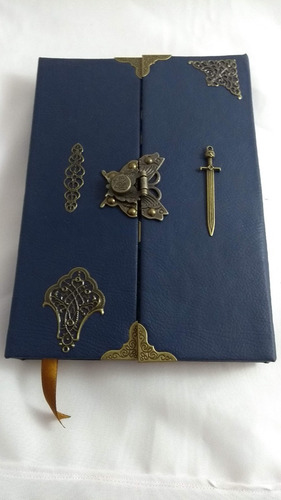 Imagem 1 de 7 de Grimório Maçom Artesanal Reciclato Capa Externa Corano Azul