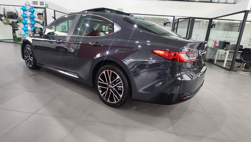 Toyota Camry 2.5 Hev Xle
