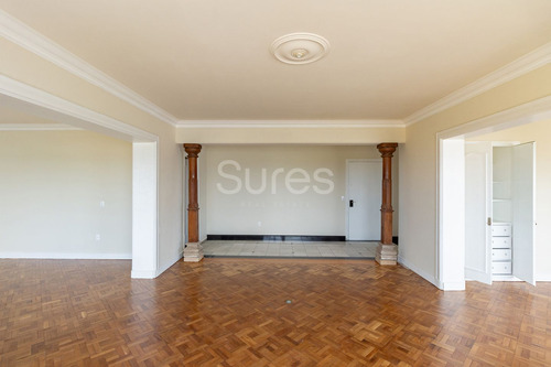 Alquiler De Apartamento En 3 Dormitorios, Punta Carretas, Montevideo (ref: Srs-12002)