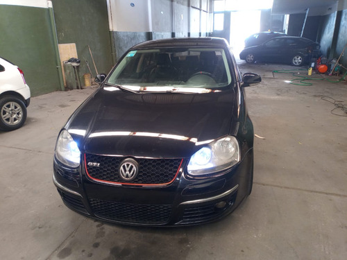 Volkswagen Vento 2.5 Luxury 170cv
