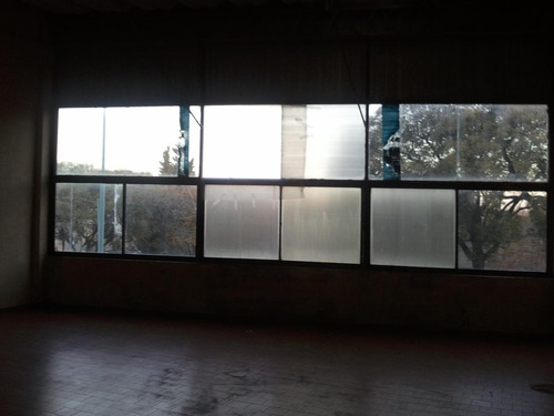 Imagen 17 de 20 de Local En Caseros 1717, Muy Vistoso, Casi 700 M2. Mixtura 4 Venta Con Renta