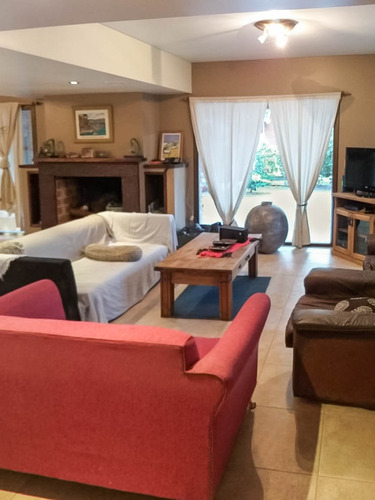 Alquiler De Casa Amoblada, En Saint Thomas Sur, Canning