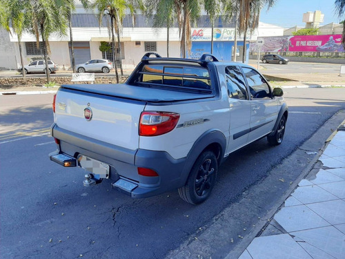 Imagem 3 de 14 de Fiat Strada 1.4 Mpi Freedom Cd 8v Flex 3p Manual