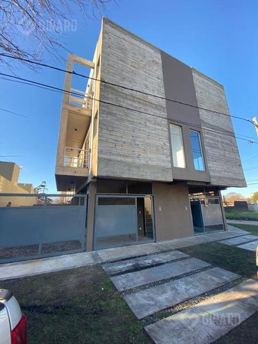Duplex En Venta - Villa Primera