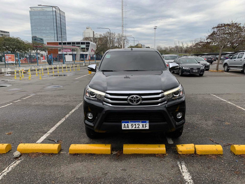 Toyota Hilux 2.8 Cd Srx 177cv 4x4 2017