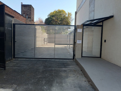 Venta Local A Estrenar Con Cochera Pilar Km 53