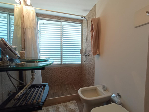 Imagen 28 de 30 de Venta Apartamento 3 Dormitorios En Suite Mas Dependencia Vista Al Mar Punta Del Este