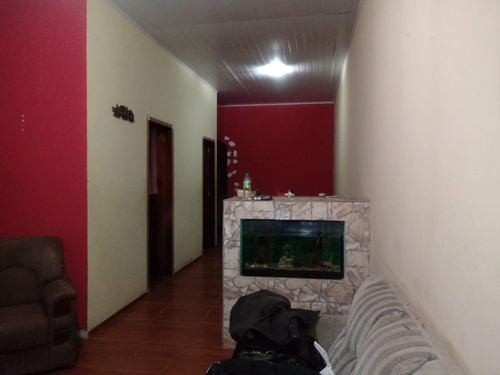 Casa De 4 Quartos,sala De Estar ,e De Jantar,cozinha,garagem