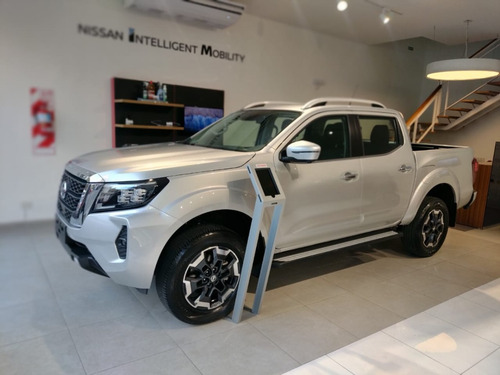 Imagen 4 de 17 de Nissan Frontier Platinum 4x4 At Oportunidad S.c