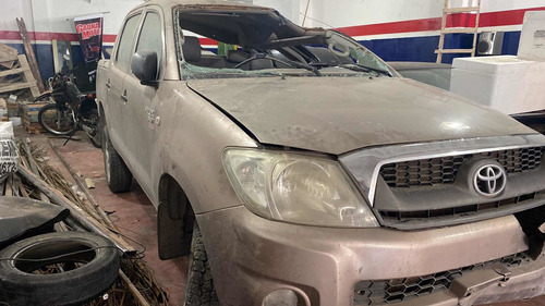 Imagen 10 de 13 de Toyota Hilux 2.5 4x2 Hilux