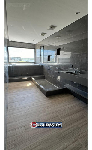 Casa En Venta En El Barrio Costas, Puertos / Escobar