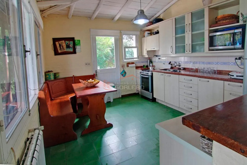 Casa En Venta Y Alquiler Temporal En La Barra, Excelente Comodidades, Muy Lindo Entorno, 3 Dormitorios