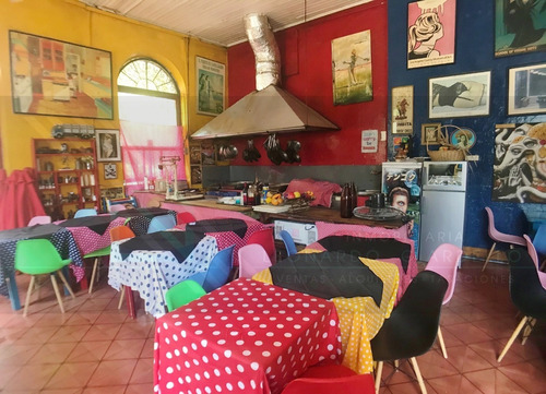 Local Comercial En Pleno Barrio Histórico